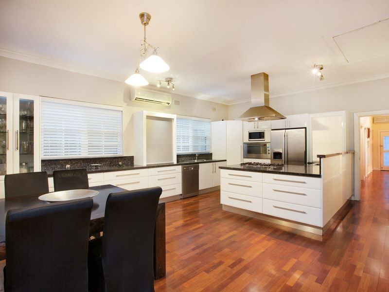 27 Macnamara Avenue, Concord NSW 2137