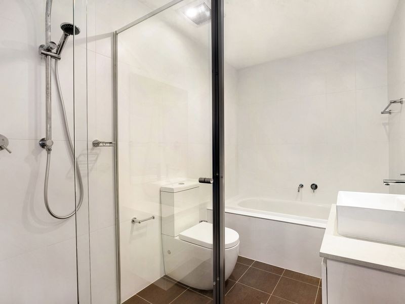 205/7-11 Magnolia Drive, Breakfast Point NSW 2137