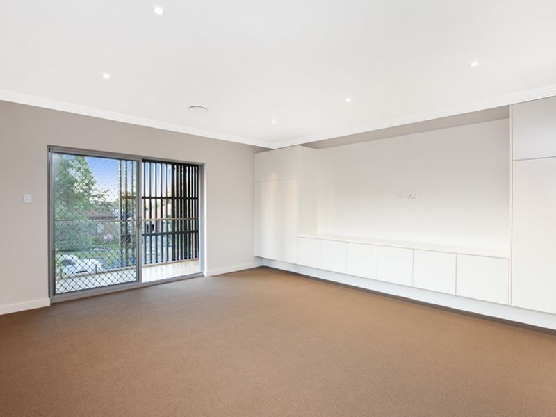 6 Alton Avenue, Concord NSW 2137