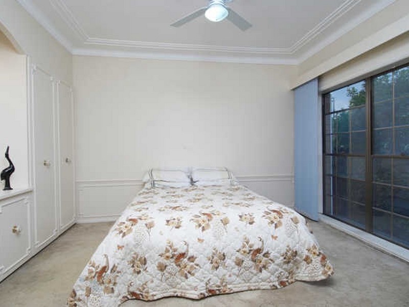 22 Brays Road, Concord NSW 2137