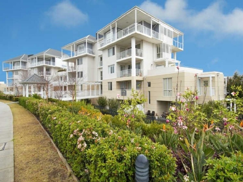 210/18 Village Drive, Breakfast Point NSW 2137