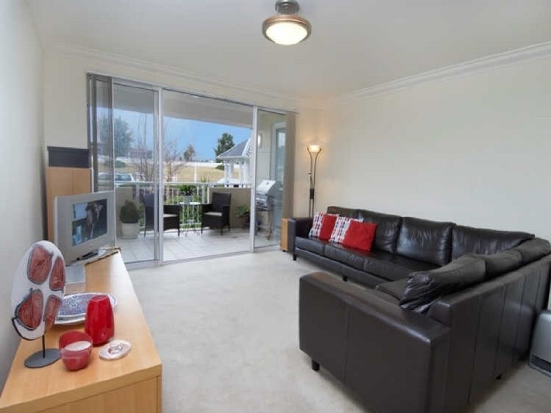 210/18 Village Drive, Breakfast Point NSW 2137