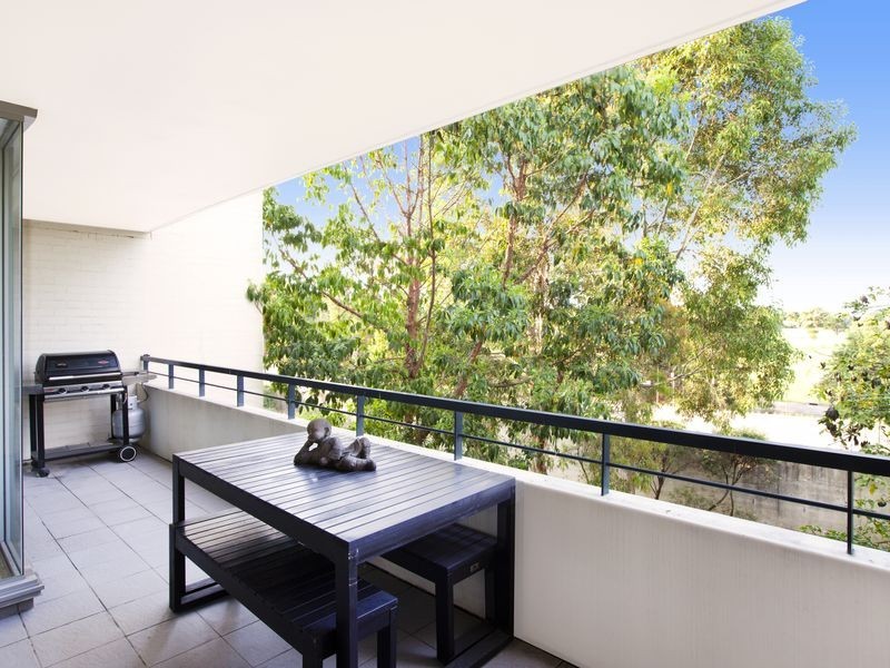 10/3 – 5 Blaxland Avenue, Newington NSW 2127