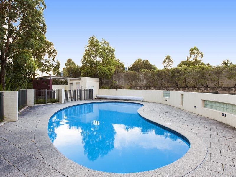 10/3 – 5 Blaxland Avenue, Newington NSW 2127