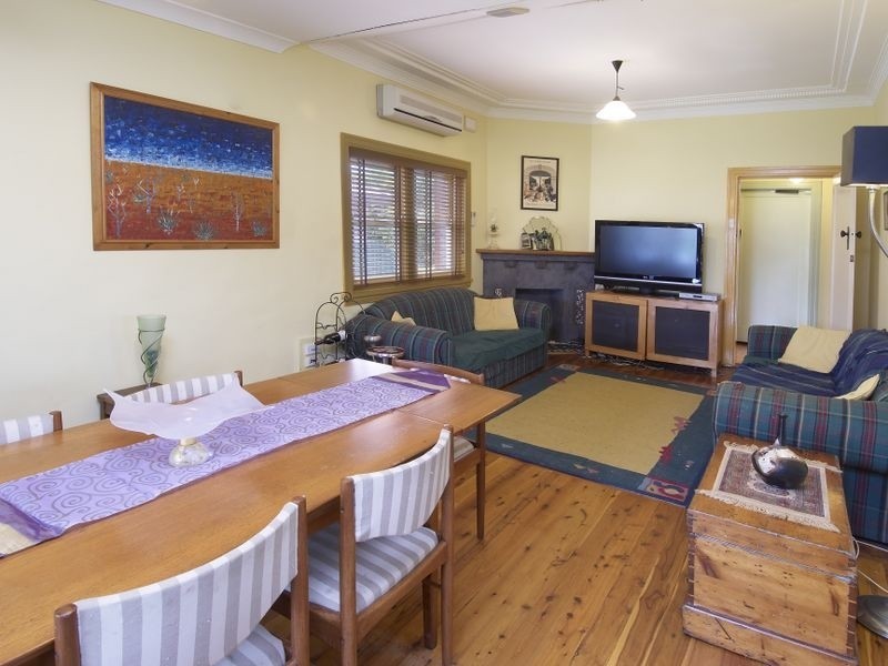 18 Pomeroy St, North Strathfield NSW 2137