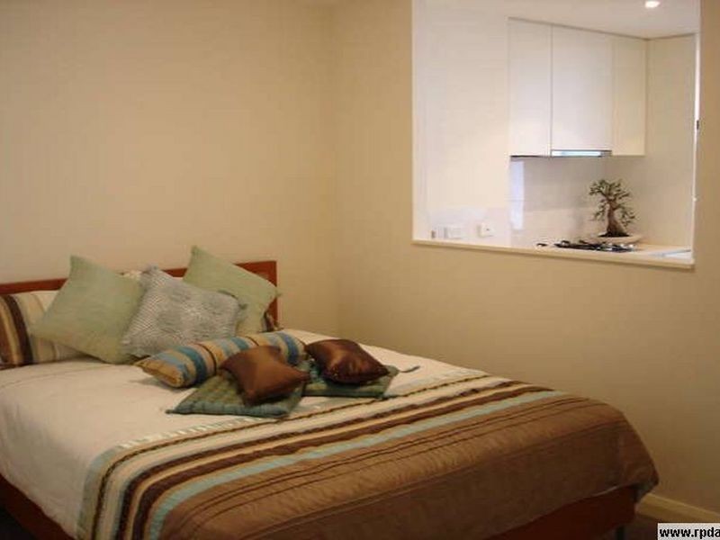 2 The Crescent, Wentworth Point NSW 2127