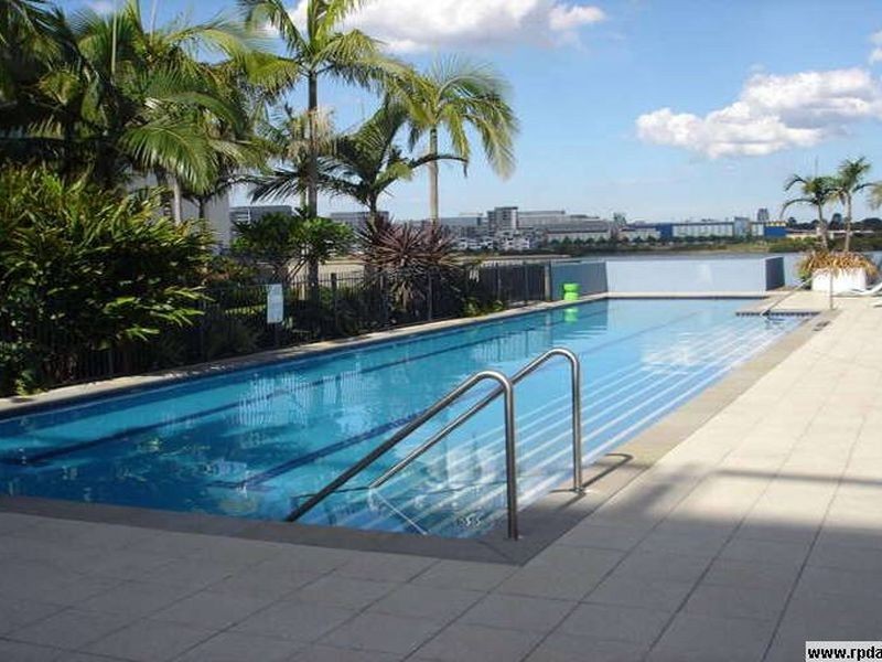 2 The Crescent, Wentworth Point NSW 2127