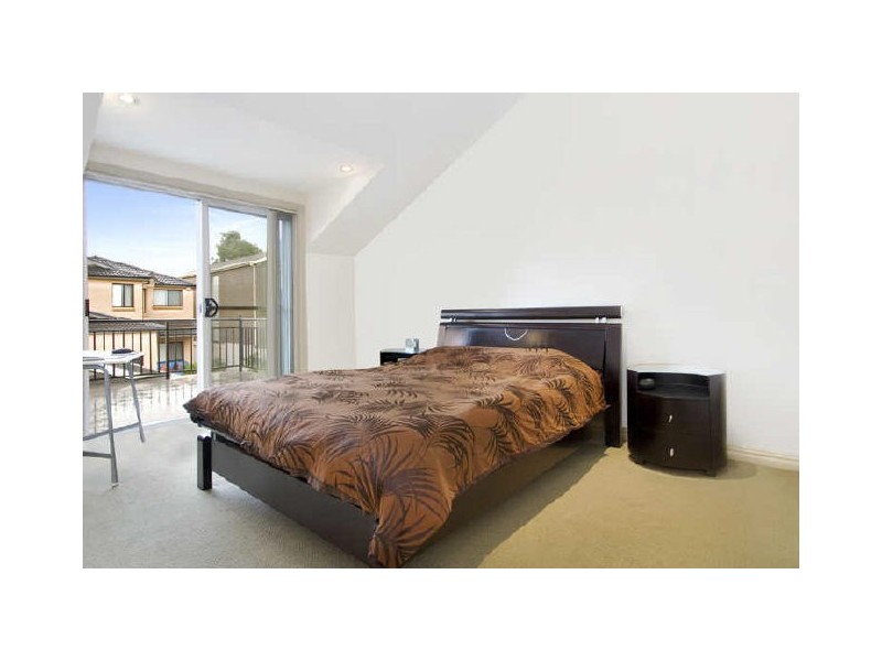 1/70B Miles Street, Mascot NSW 2020