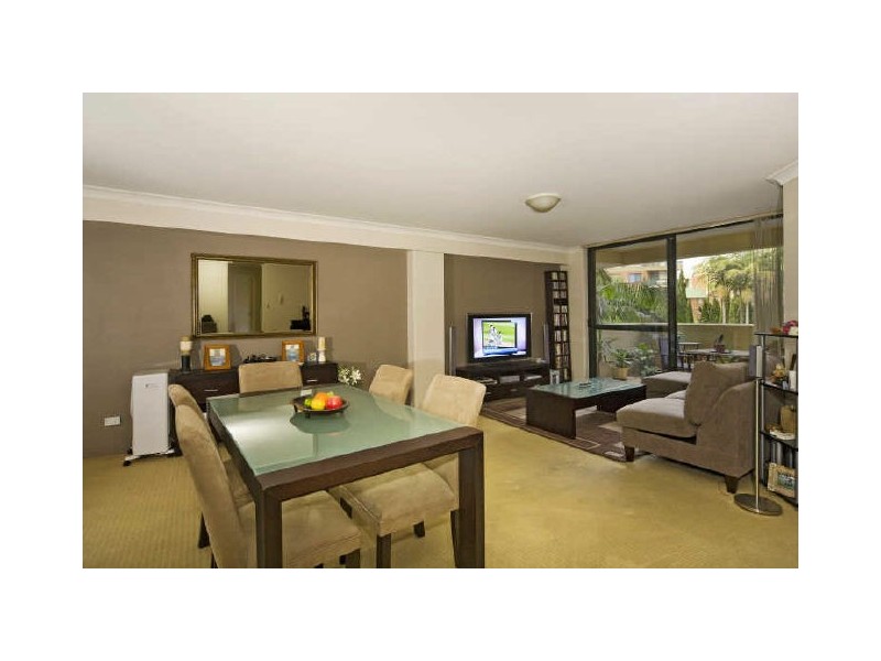 8202/177-219 Mitchell Road, Erskineville NSW 2043