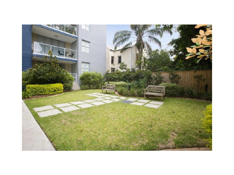 4/233 Cope Street, Waterloo NSW 2017