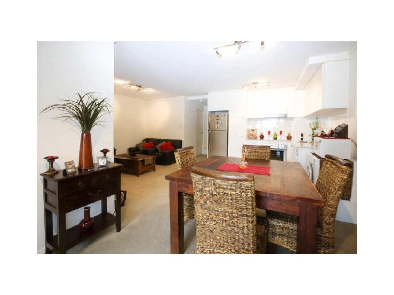 4/233 Cope Street, Waterloo NSW 2017