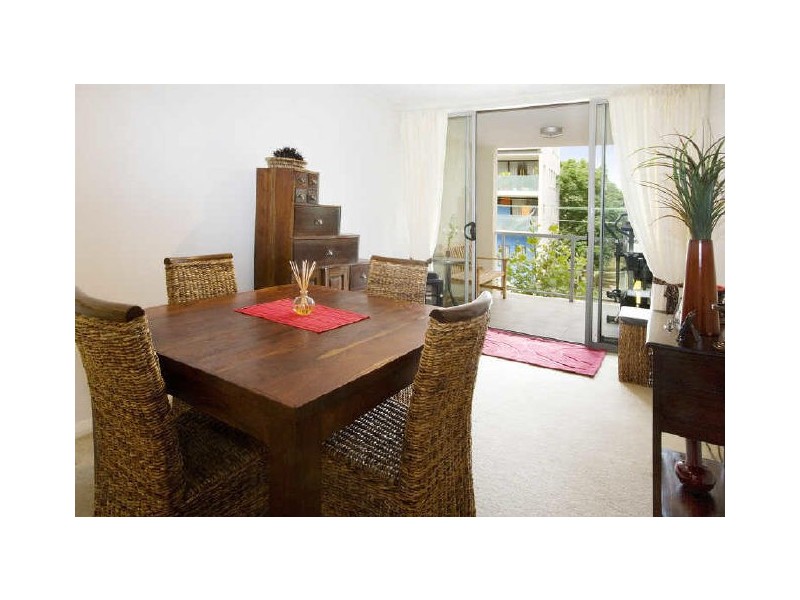 4/233 Cope Street, Waterloo NSW 2017