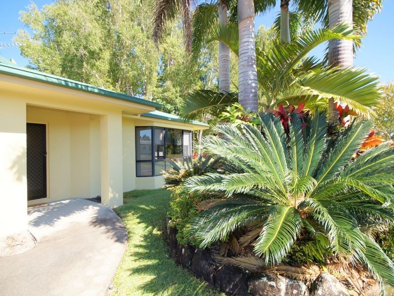 3 Acacia Cl, Tully Heads QLD 4854