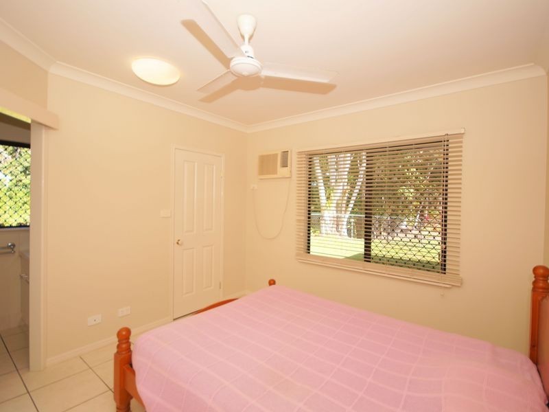 3 Acacia Cl, Tully Heads QLD 4854