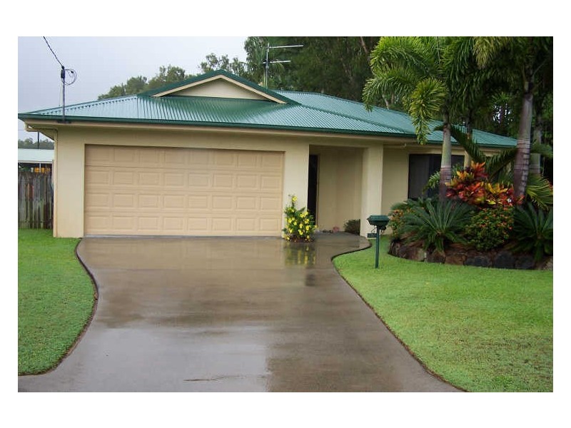 3 Acacia Cl, Tully Heads QLD 4854