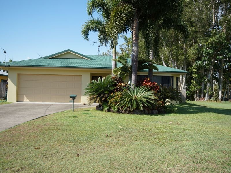 3 Acacia Cl, Tully Heads QLD 4854