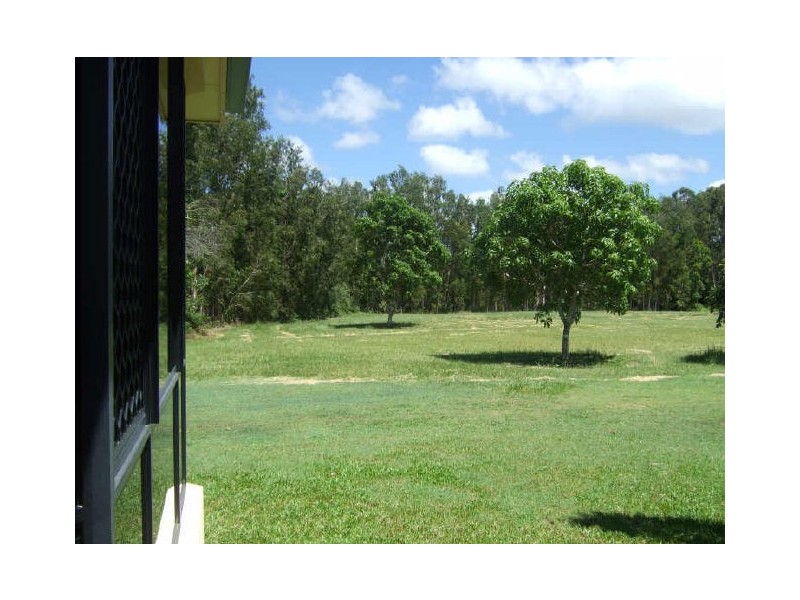 3 Acacia Cl, Tully Heads QLD 4854