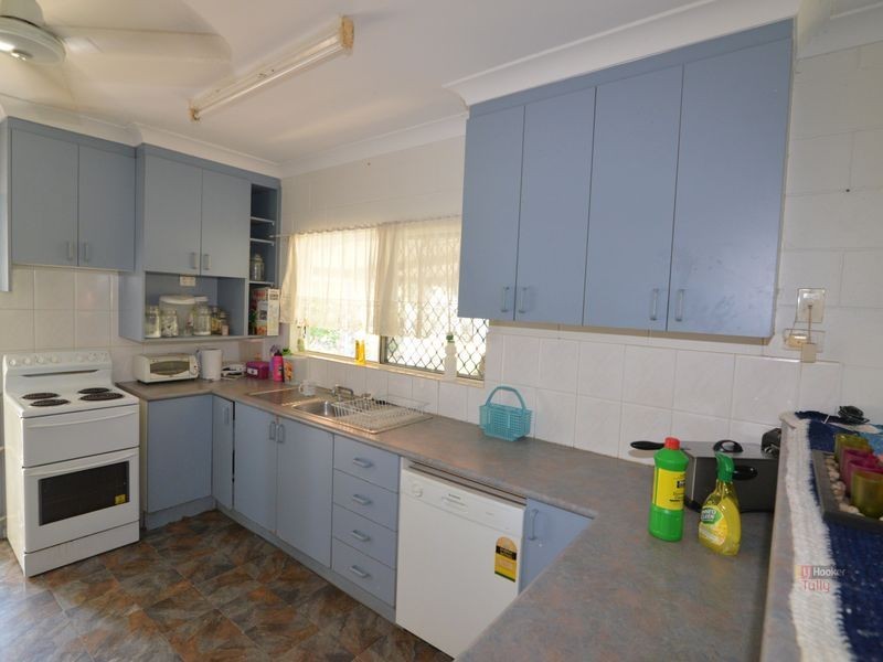 1 Pease Street, Tully QLD 4854