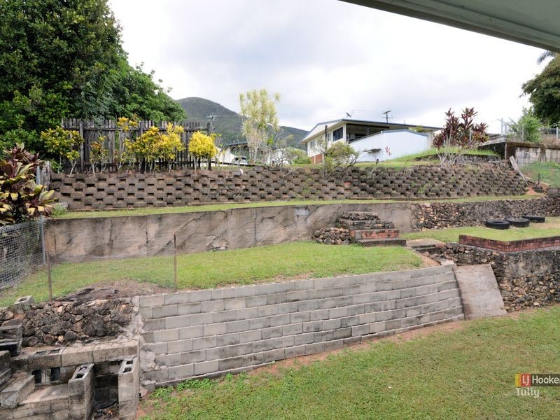 7 Hielscher Street, Tully QLD 4854