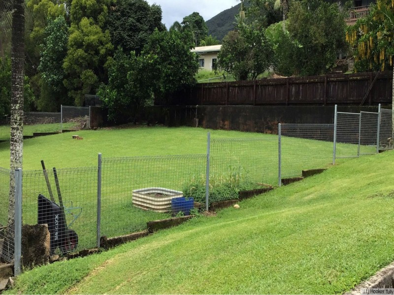 13 McDonald Street, Tully QLD 4854