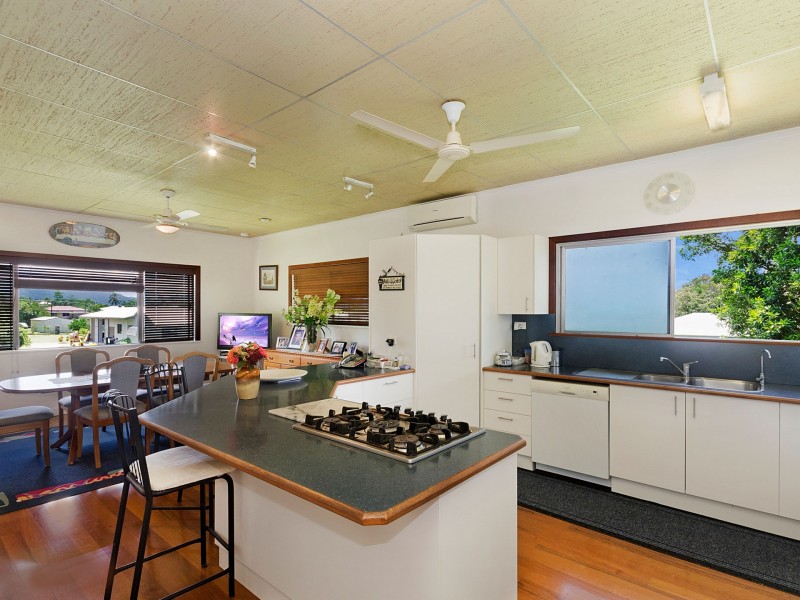 3 Cook Street, Tully QLD 4854