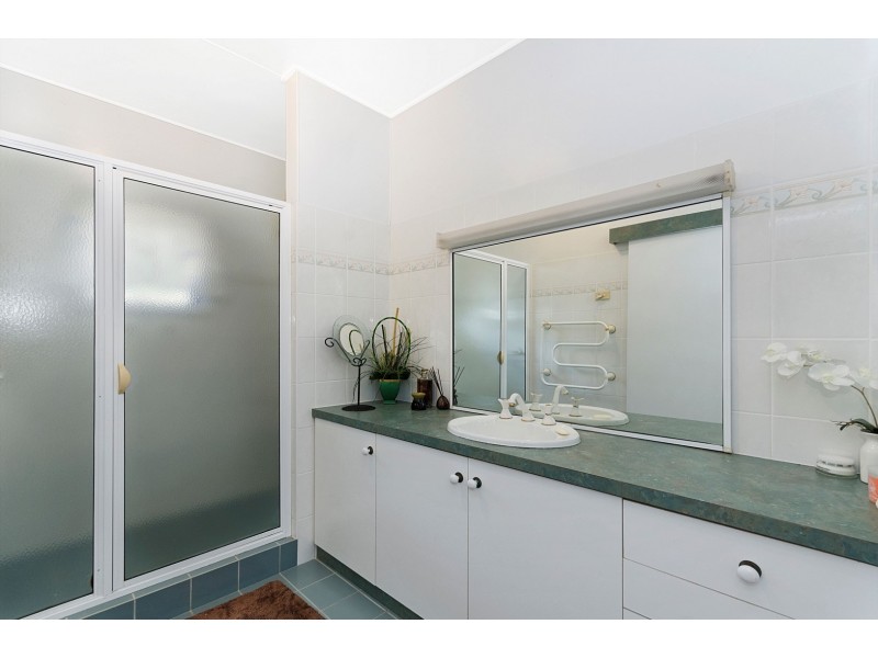 3 Cook Street, Tully QLD 4854