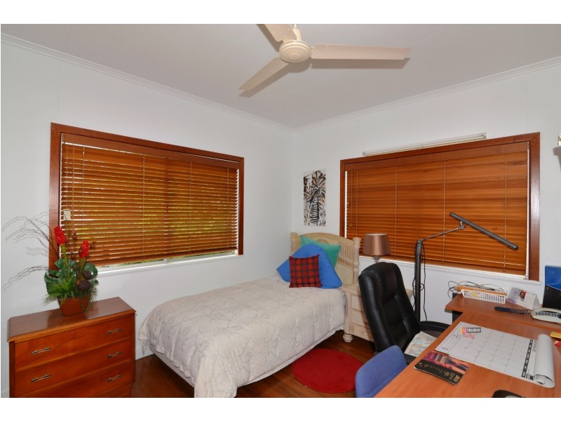 3 Cook Street, Tully QLD 4854