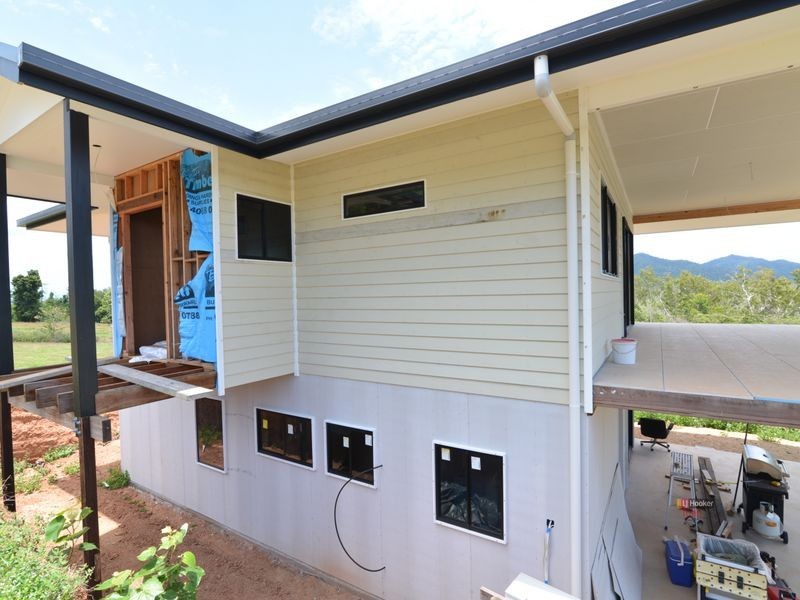 16 Riverside Terrace, South Mission Beach QLD 4852