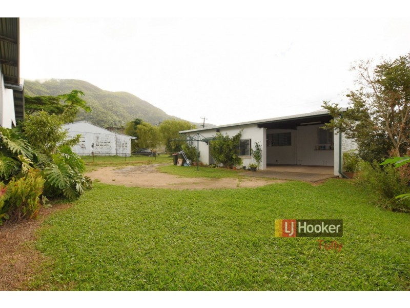 5-5A Cook Street, Tully QLD 4854