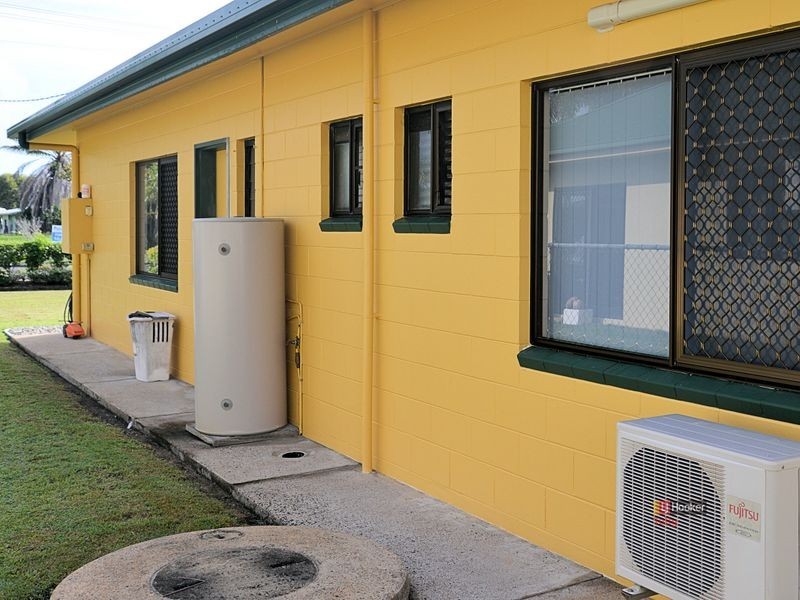 1 Acacia Close, Tully Heads QLD 4854