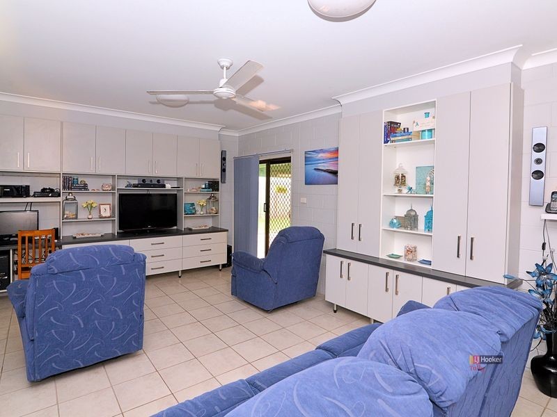 1 Acacia Close, Tully Heads QLD 4854