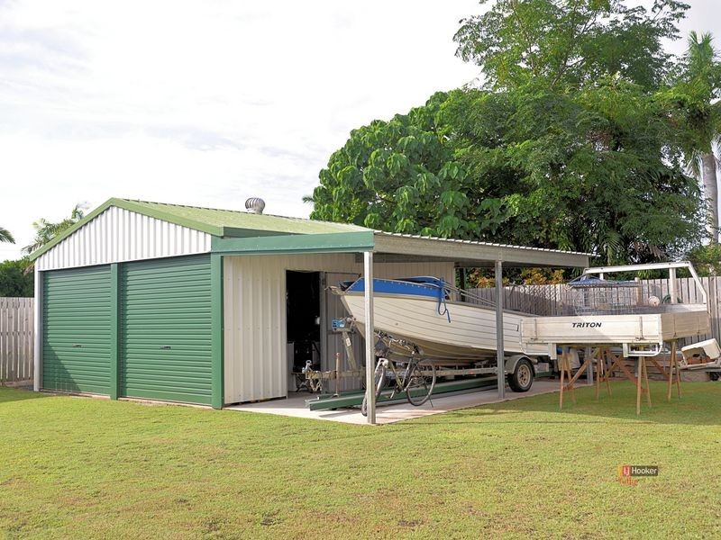 1 Acacia Close, Tully Heads QLD 4854