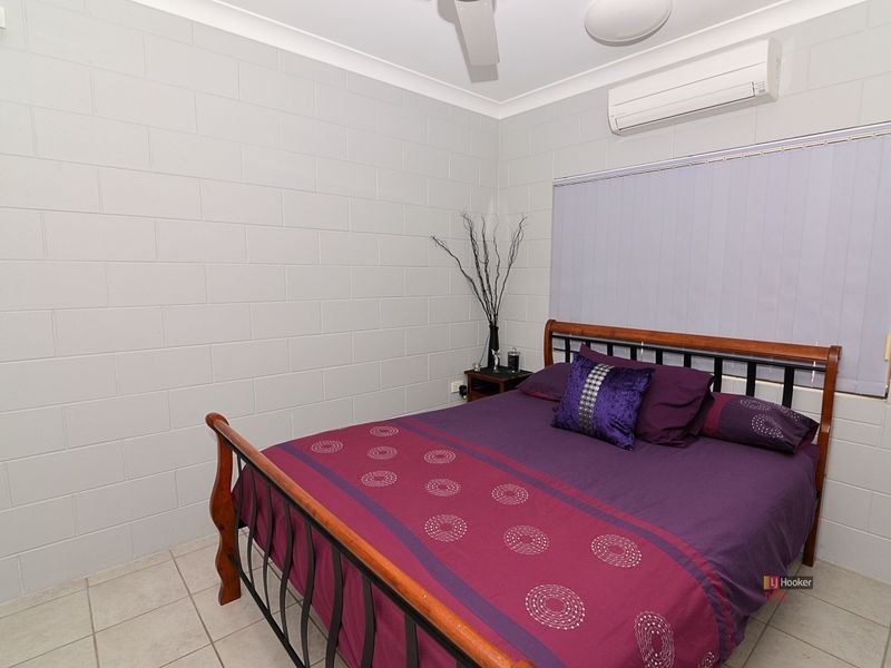 1 Acacia Close, Tully Heads QLD 4854