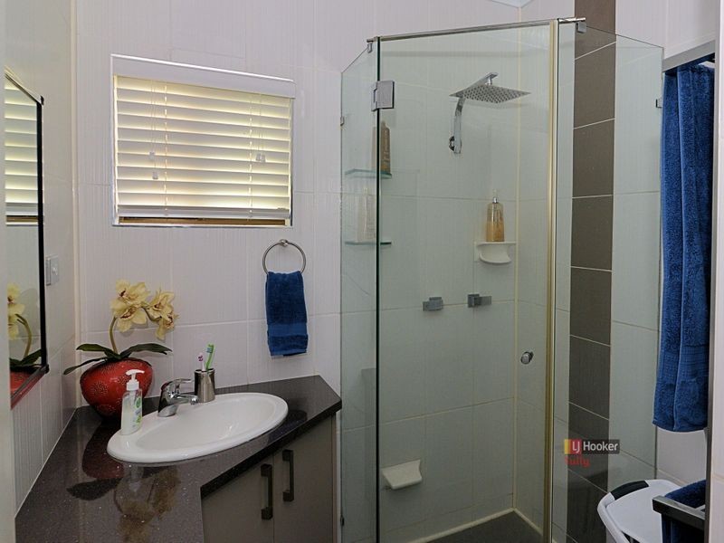 1 Acacia Close, Tully Heads QLD 4854