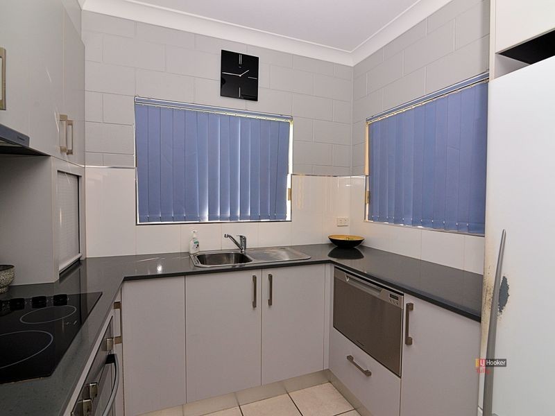 1 Acacia Close, Tully Heads QLD 4854