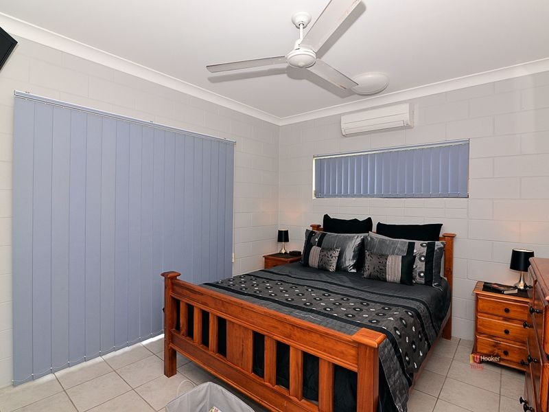 1 Acacia Close, Tully Heads QLD 4854