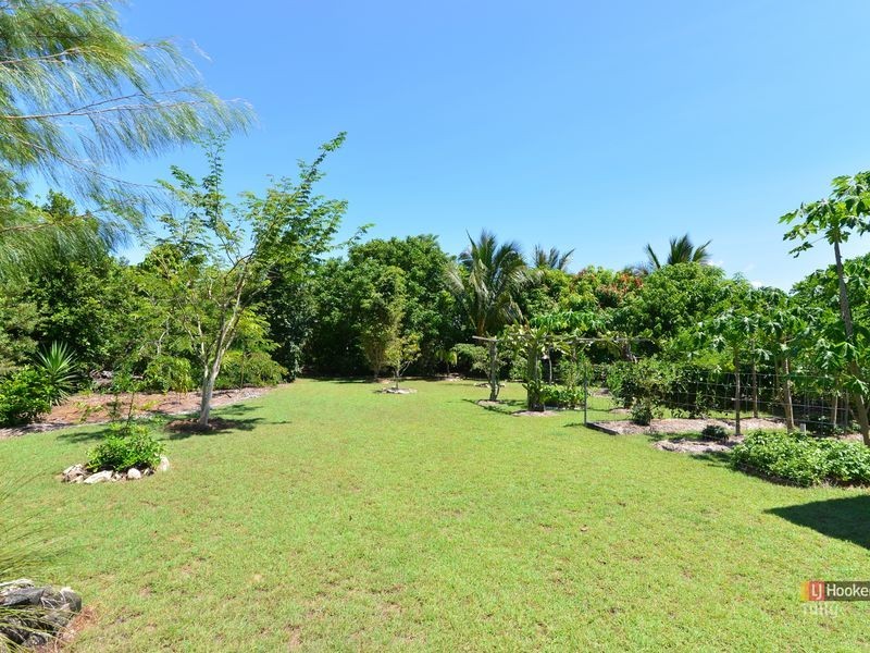104 Tully Heads Road, Tully Heads QLD 4854
