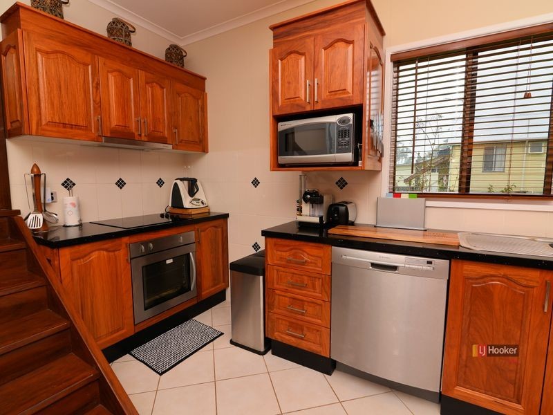 8 -10 Murray Street, Tully QLD 4854