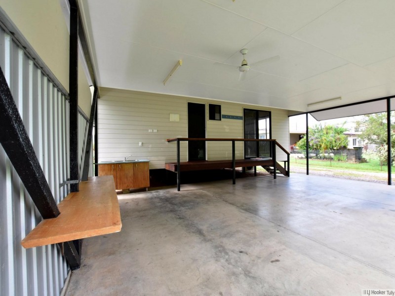 71 Murray Street, Tully QLD 4854