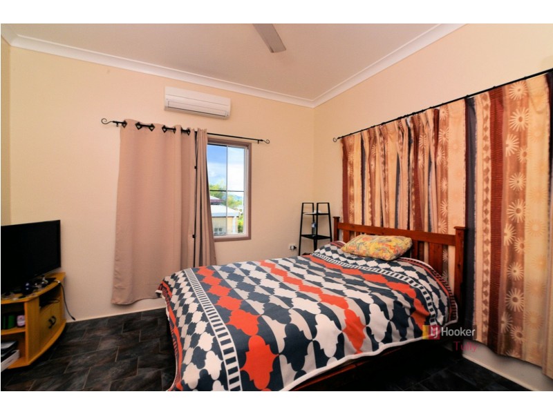 5 McDonald Street, Tully QLD 4854