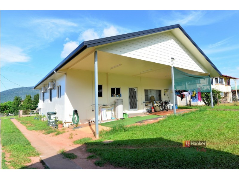 5 McDonald Street, Tully QLD 4854
