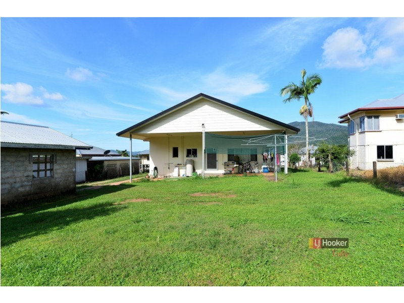 5 McDonald Street, Tully QLD 4854
