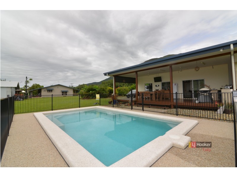 89 Keir Road, Tully QLD 4854