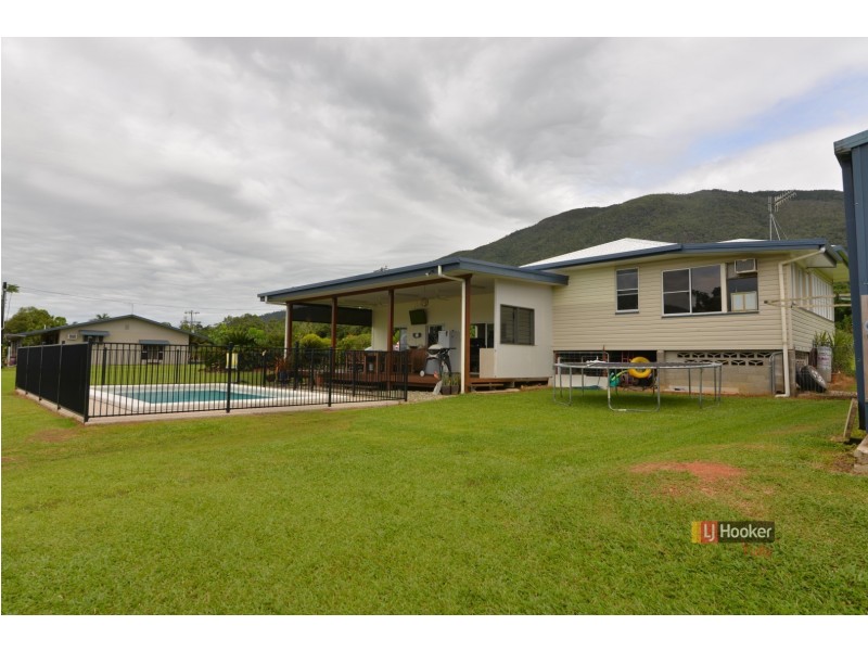 89 Keir Road, Tully QLD 4854