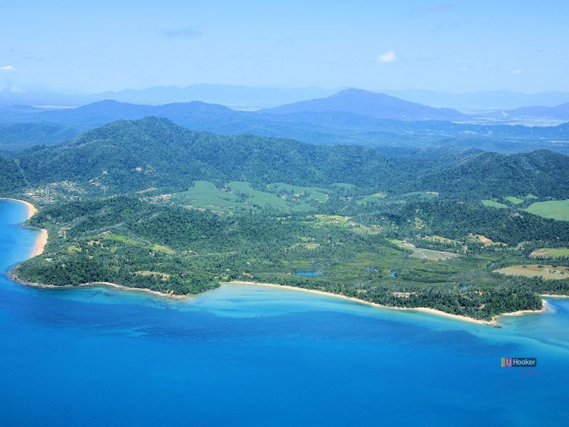 4 Garners Beach Road, Bingil Bay QLD 4852