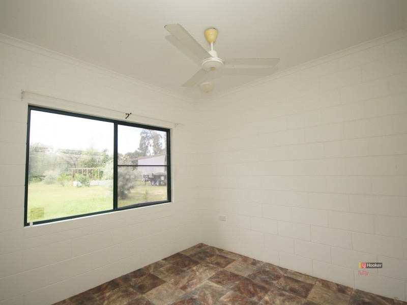 14 Muir Street, Tully Heads QLD 4854