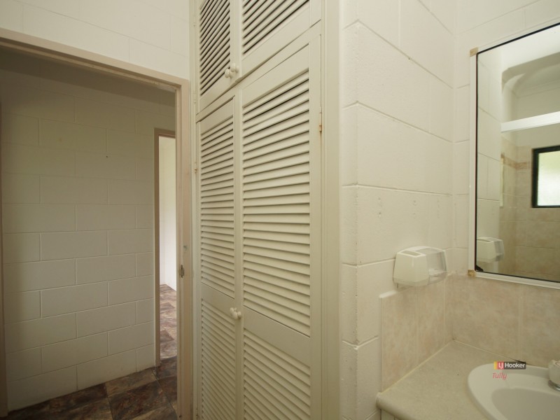 14 Muir Street, Tully Heads QLD 4854