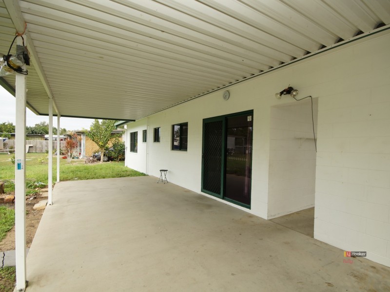 14 Muir Street, Tully Heads QLD 4854