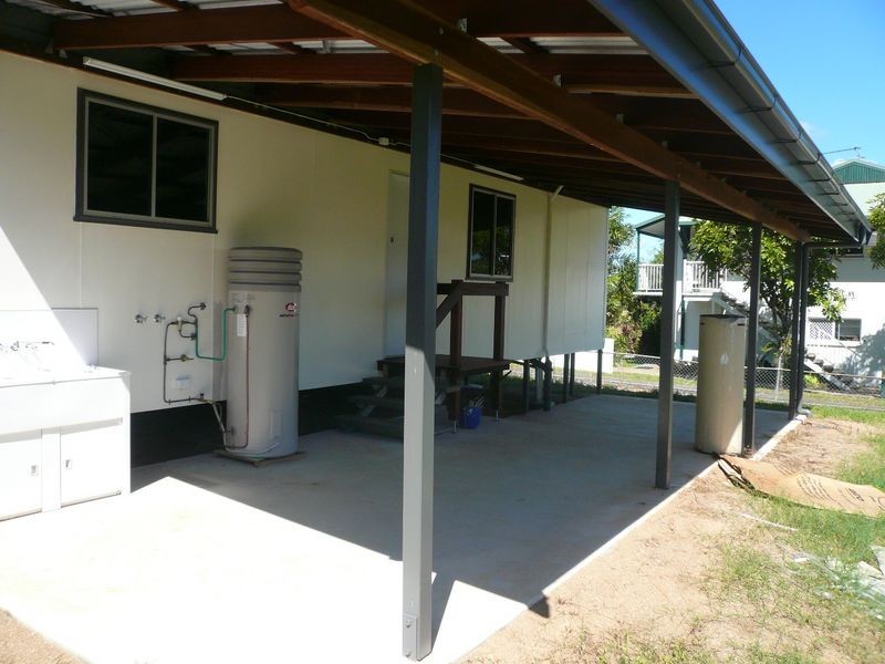 19 Watkins St, Tully QLD 4854