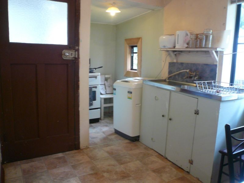 2/1 Black Street, Tully QLD 4854